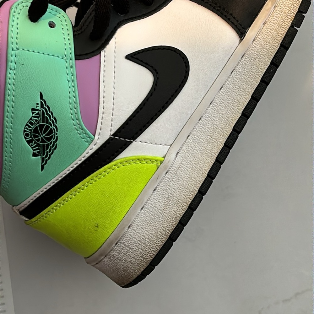 Jordan 1’s - Picture 3 of 4